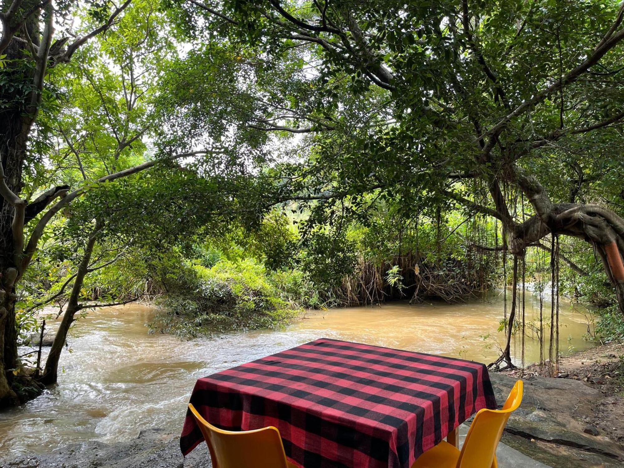 Sigiriya River Side Villa ภายนอก รูปภาพ