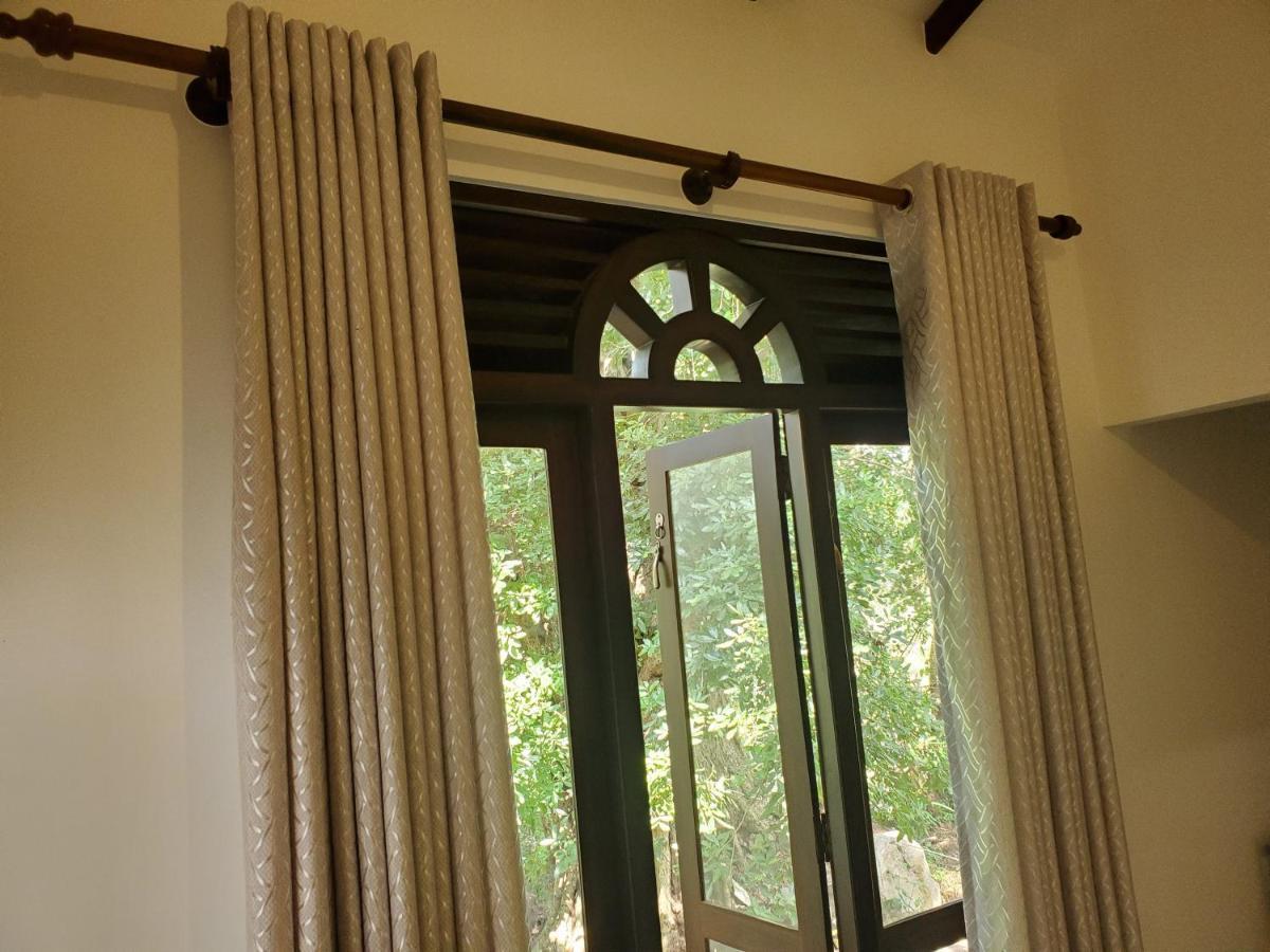Sigiriya River Side Villa ภายนอก รูปภาพ